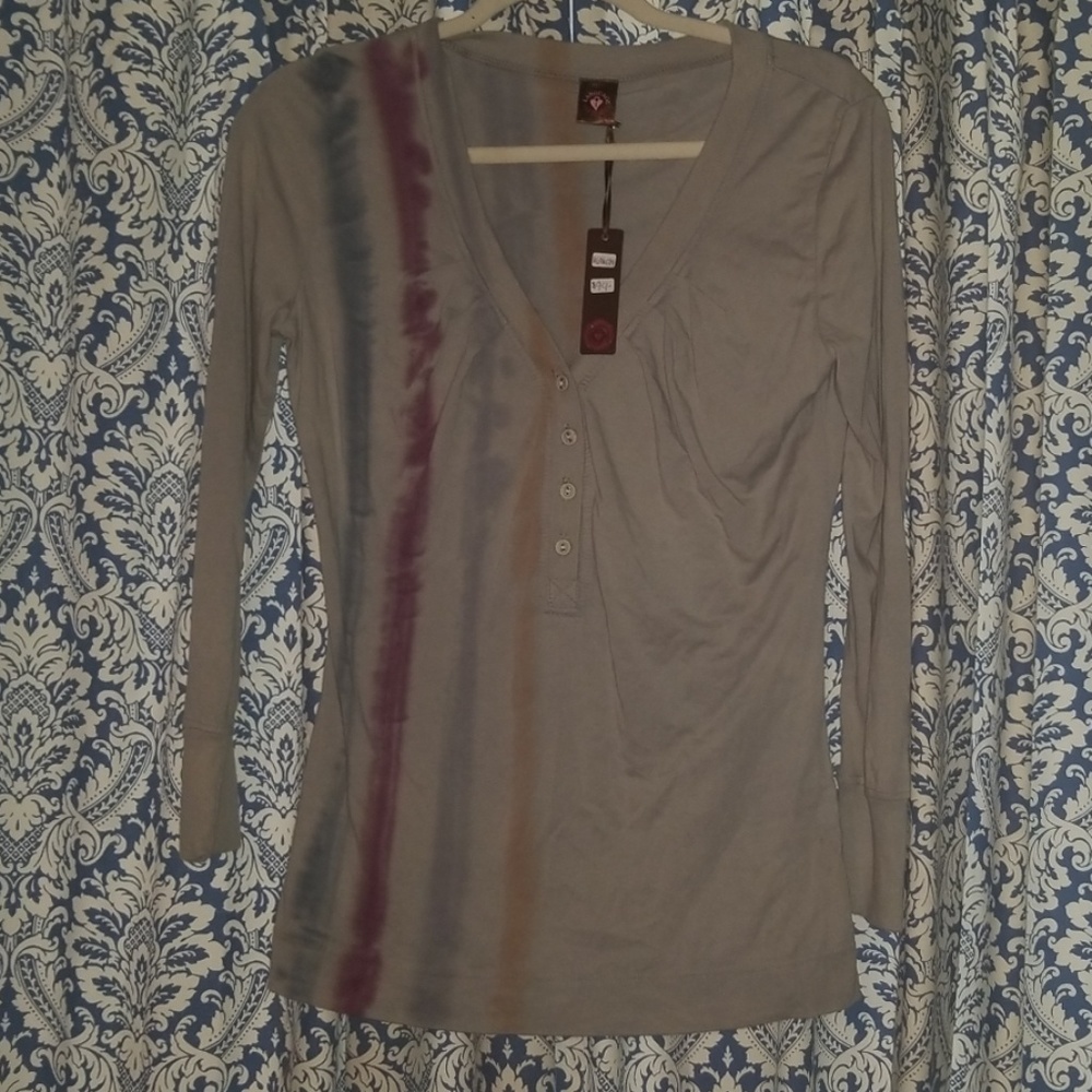 NWT Language Tye Dye V-Neck Tee, l/s, Size Medium